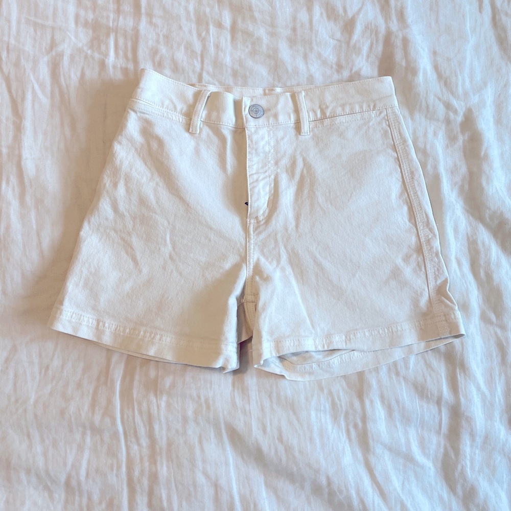 Cream Denim Jean Shorts by Lou & Grey